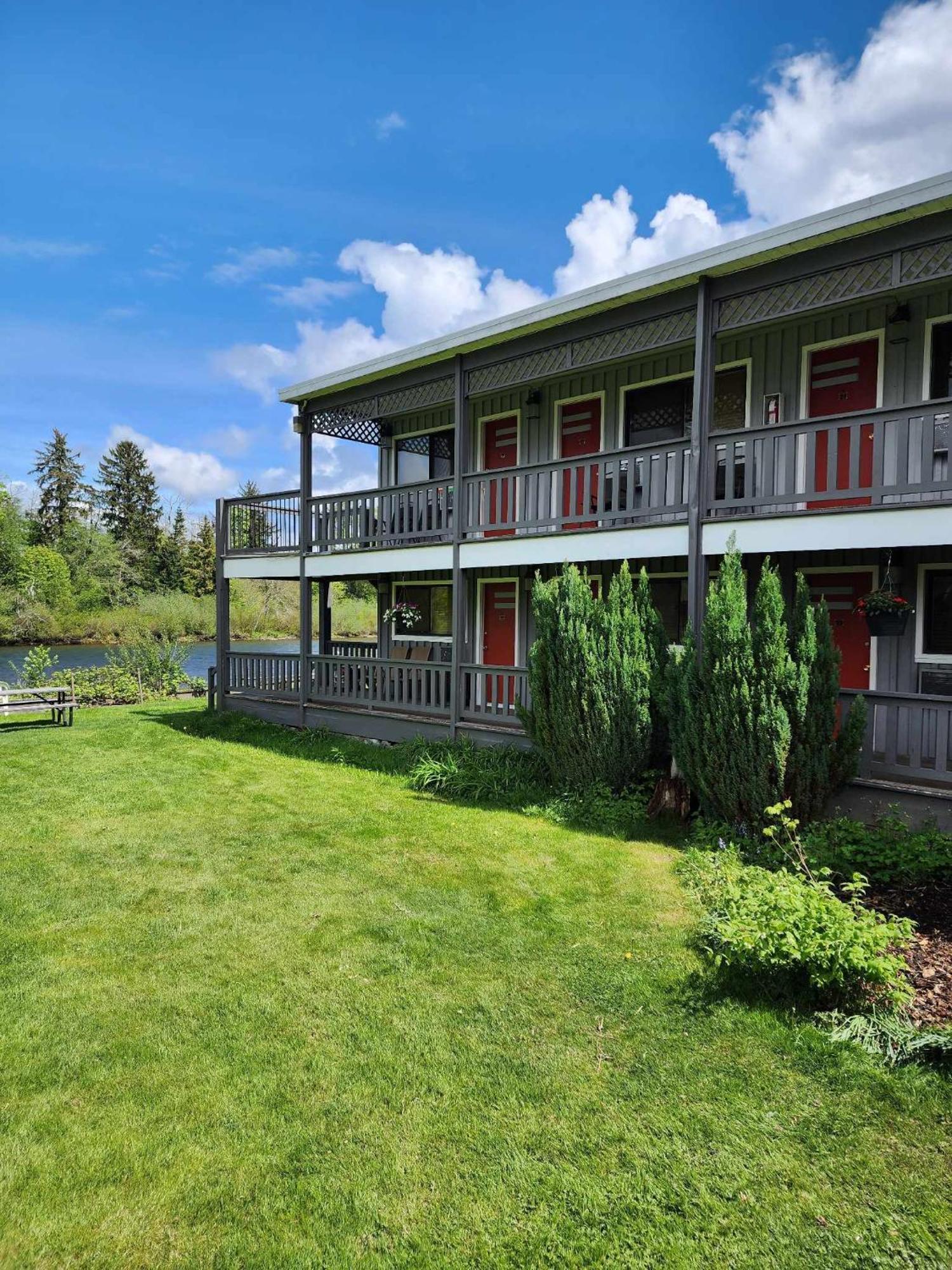 Campbell River Lodge Extérieur photo