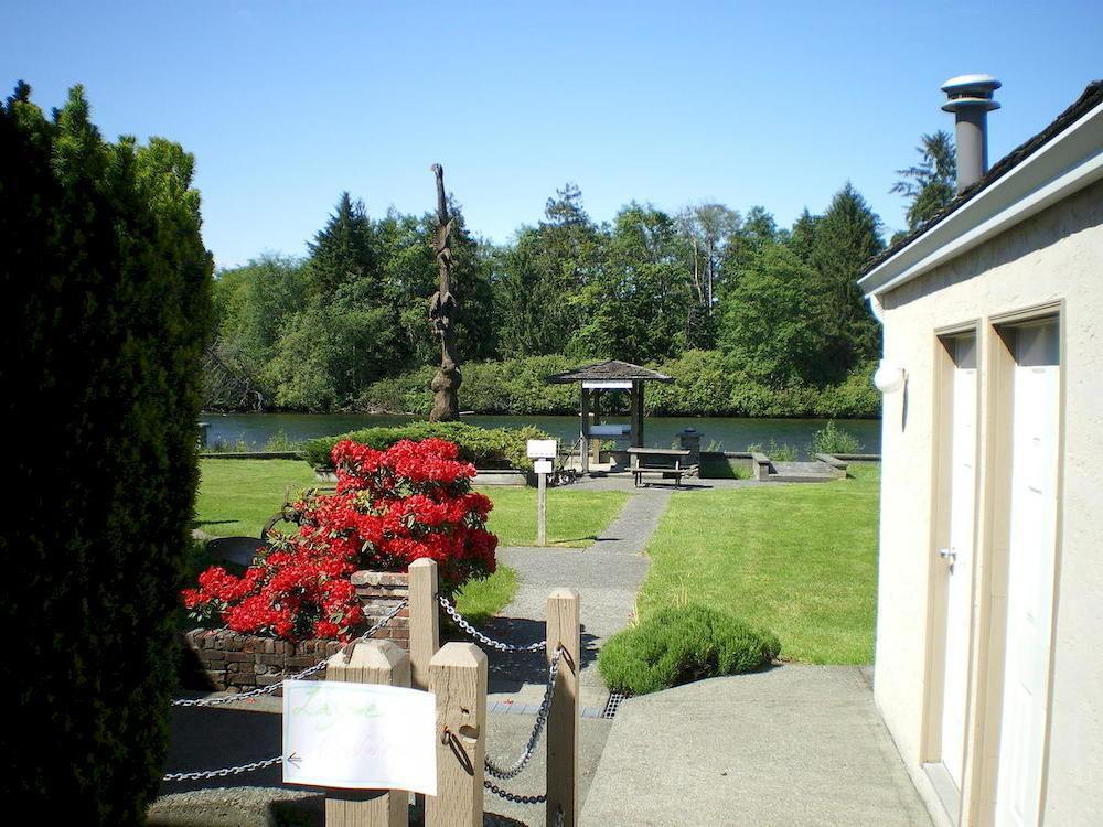 Campbell River Lodge Extérieur photo