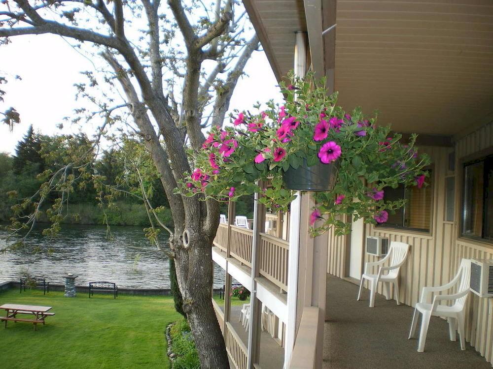 Campbell River Lodge Extérieur photo