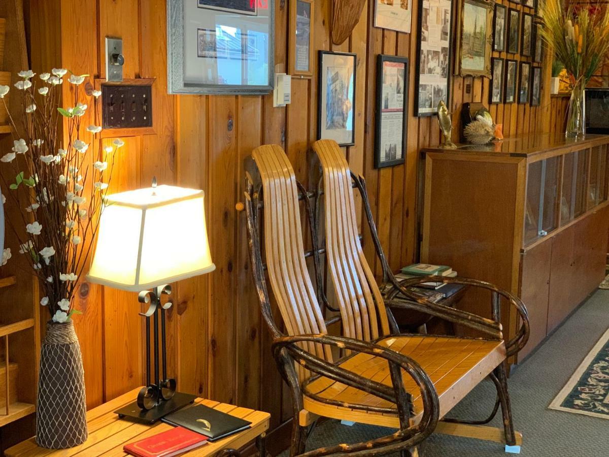 Campbell River Lodge Extérieur photo